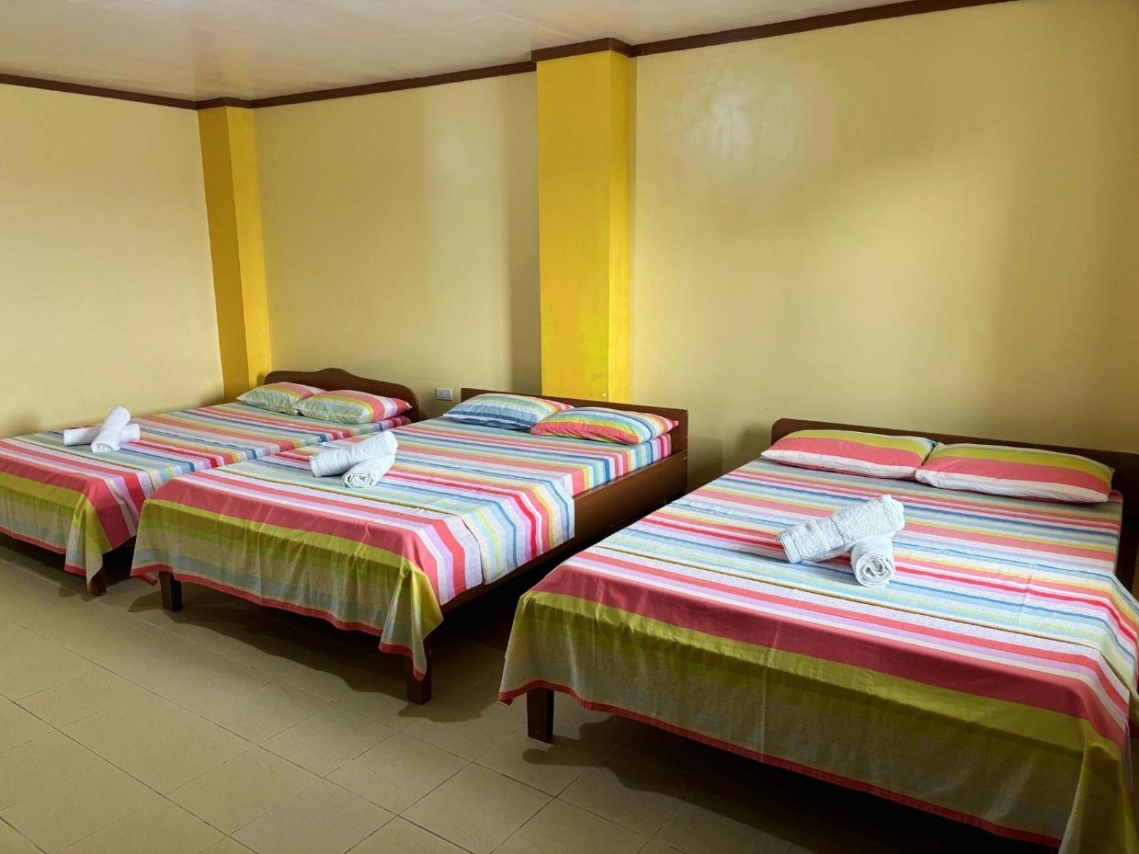 White Beach Hotel Puerto Galera Powered By Cocotel Zewnętrze zdjęcie