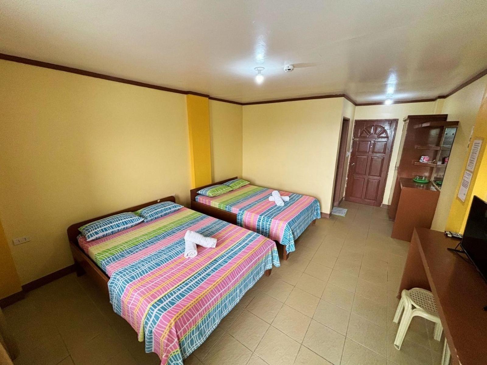 White Beach Hotel Puerto Galera Powered By Cocotel Zewnętrze zdjęcie