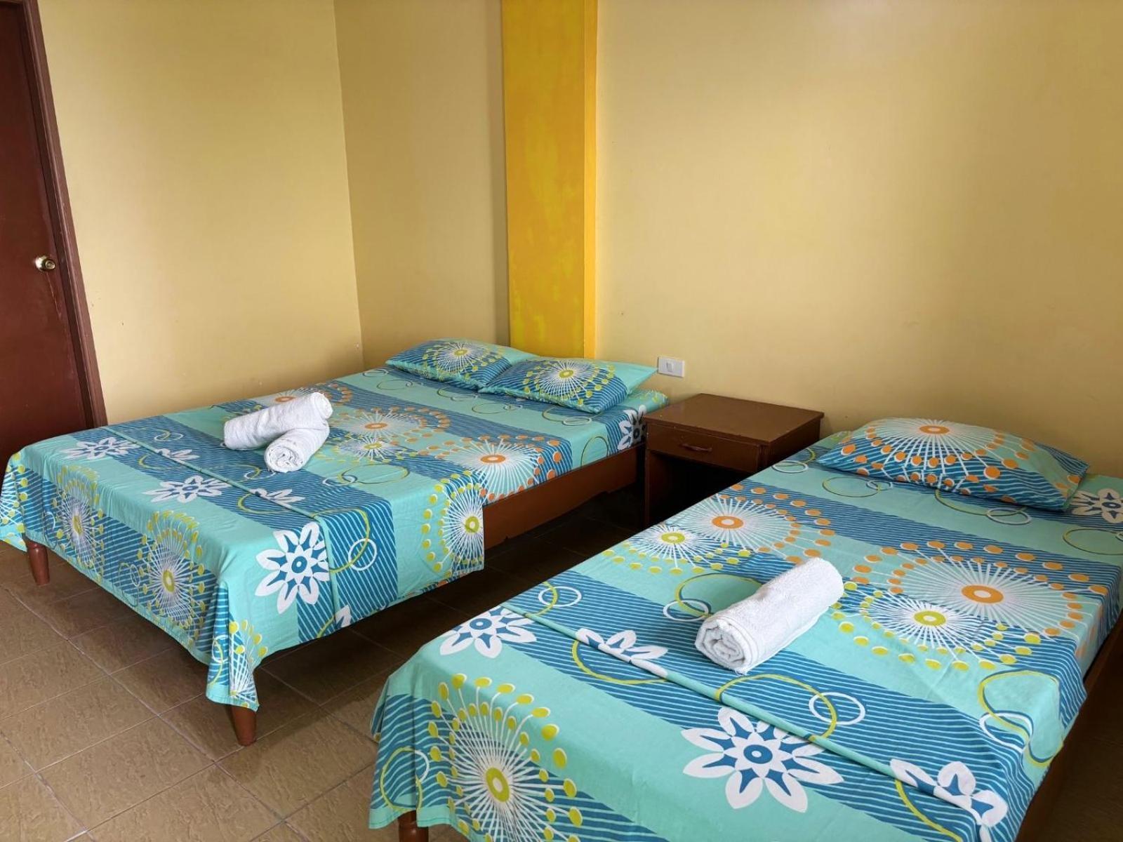 White Beach Hotel Puerto Galera Powered By Cocotel Zewnętrze zdjęcie