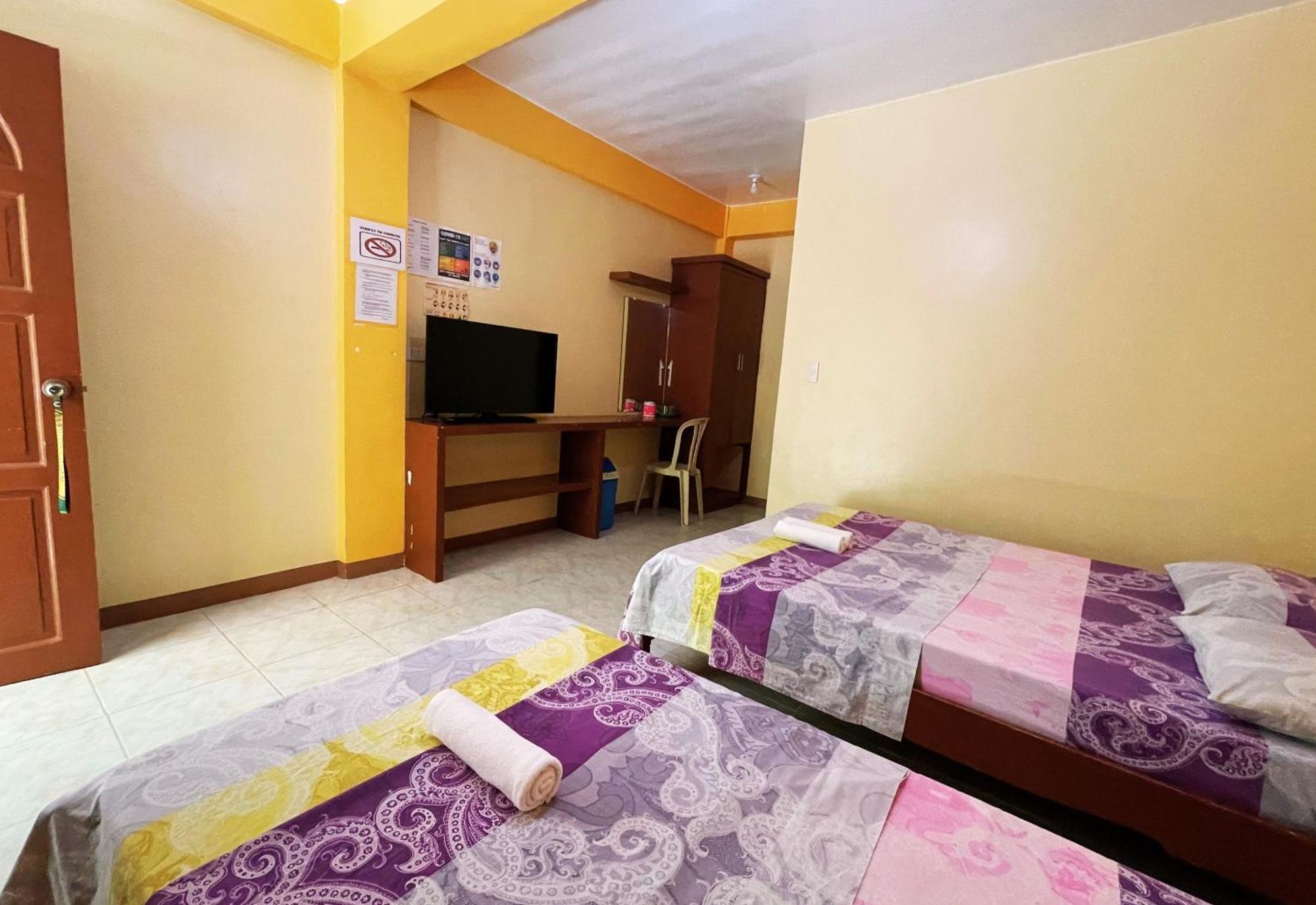 White Beach Hotel Puerto Galera Powered By Cocotel Zewnętrze zdjęcie